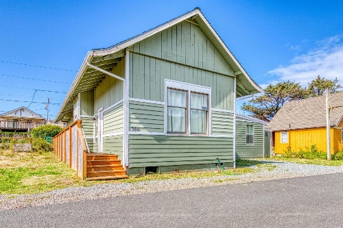 Train Depot Duplex (#1 and #2) image 1