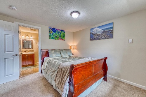 Train Depot Duplex (#1 and #2) image 16