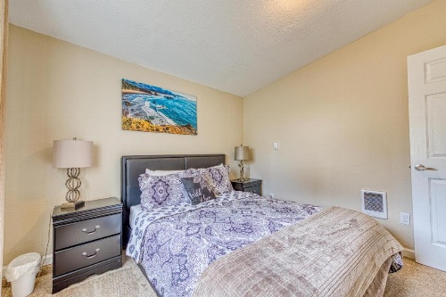 Train Depot Duplex (#1 and #2) image 20