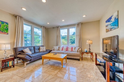 Train Depot Duplex (#1 and #2) image 32